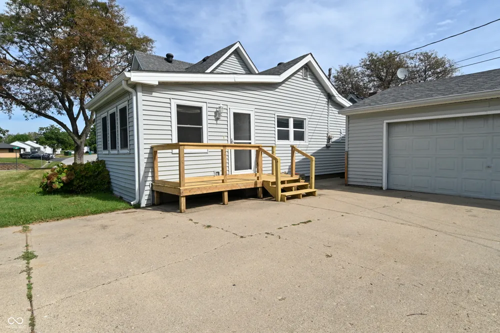 703 E Main Street Plainfield, IN 46168