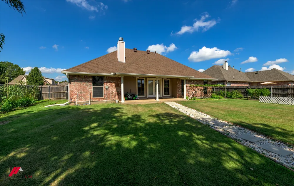 419 Half Moon Lane Bossier City, LA 71111