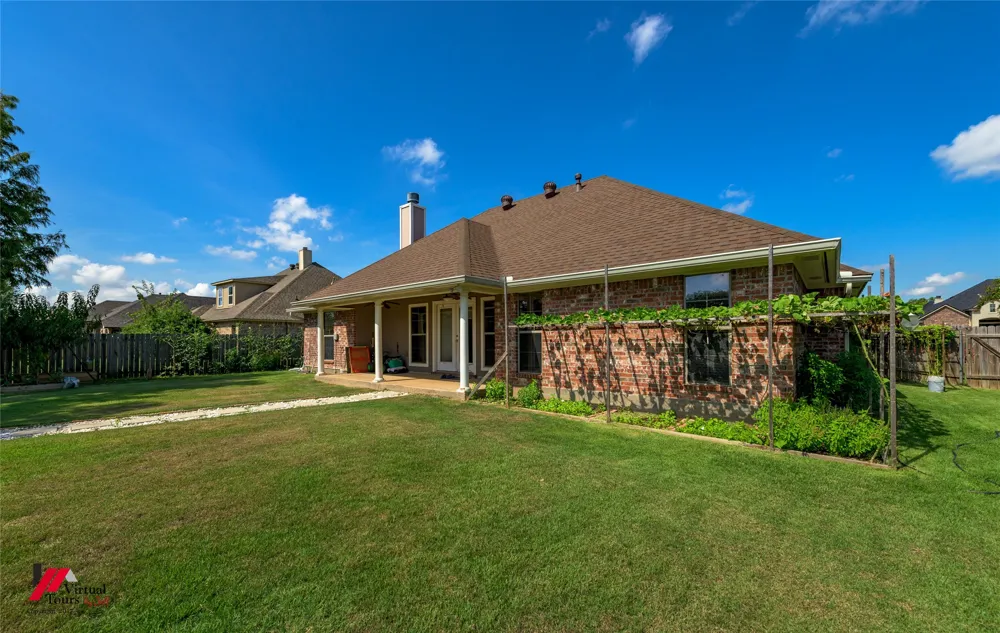 419 Half Moon Lane Bossier City, LA 71111