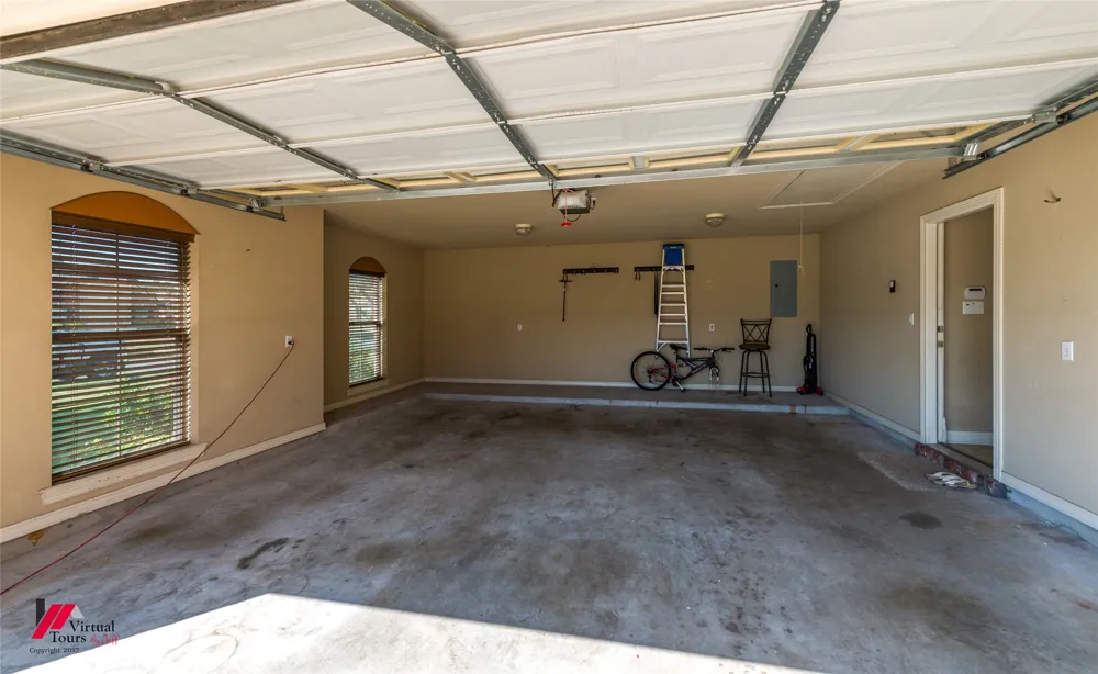 419 Half Moon Lane Bossier City, LA 71111