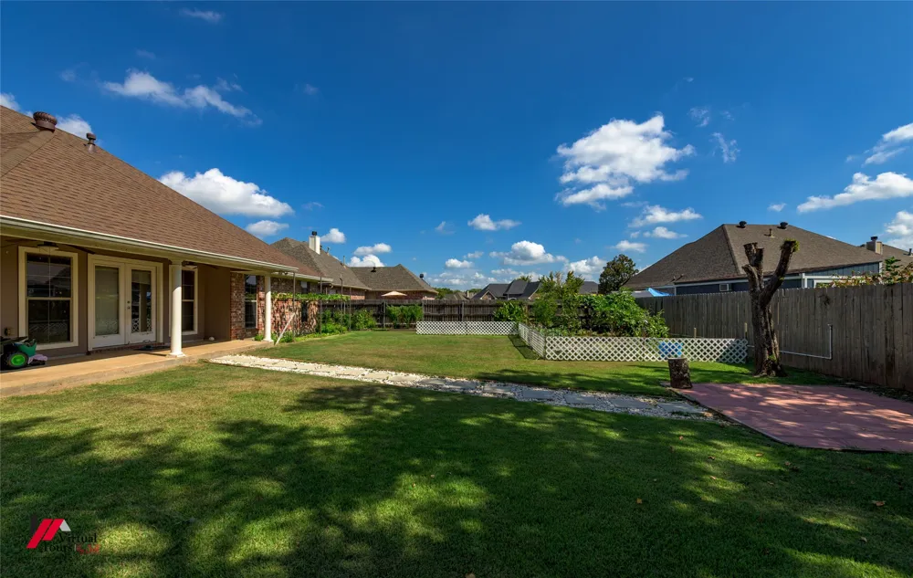 419 Half Moon Lane Bossier City, LA 71111