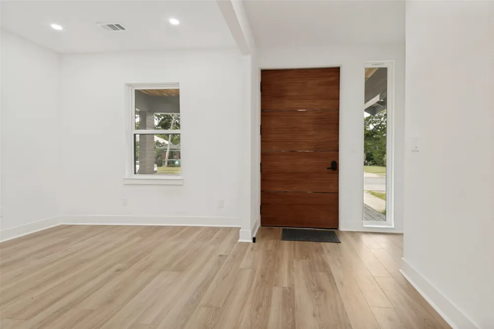 514 S Marlborough Avenue Dallas, TX 75208