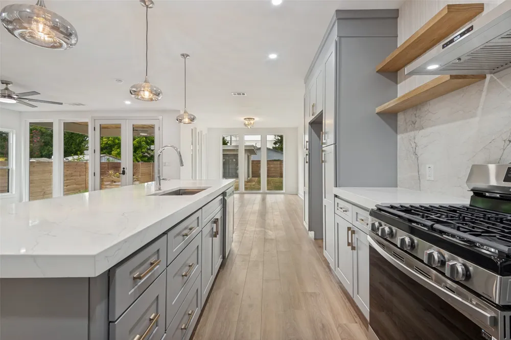 514 S Marlborough Avenue Dallas, TX 75208