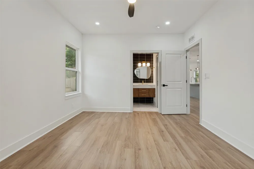 514 S Marlborough Avenue Dallas, TX 75208