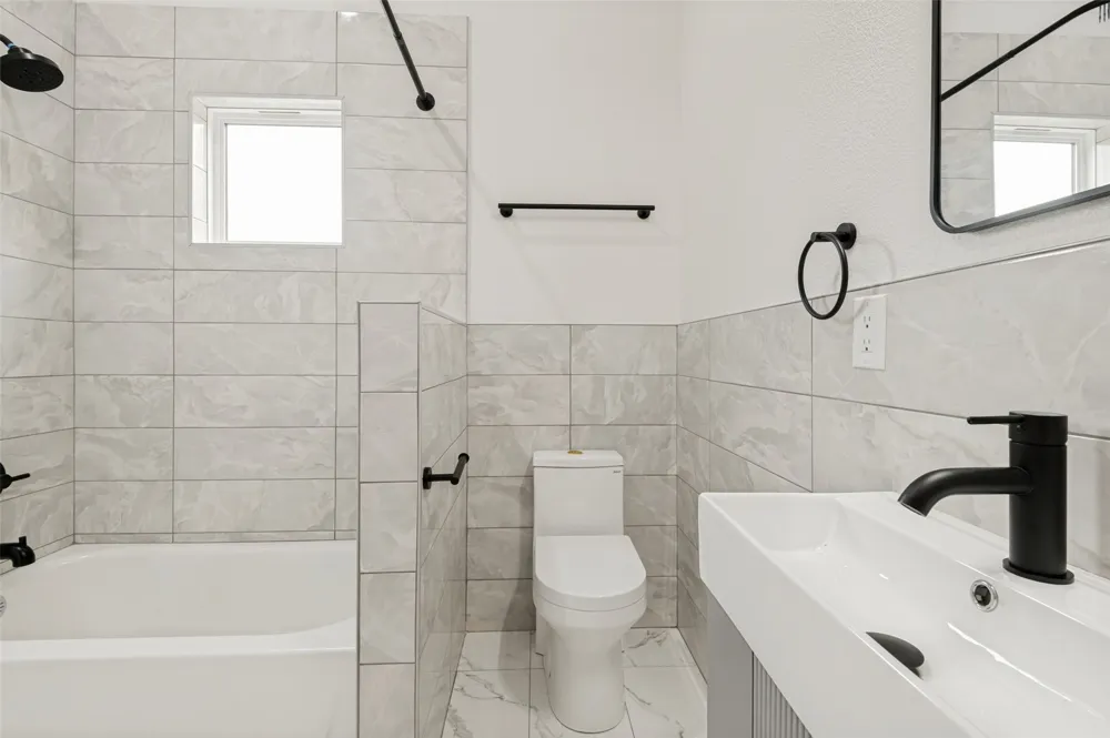 514 S Marlborough Avenue Dallas, TX 75208