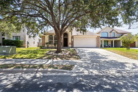 908 RIMROCK TRL