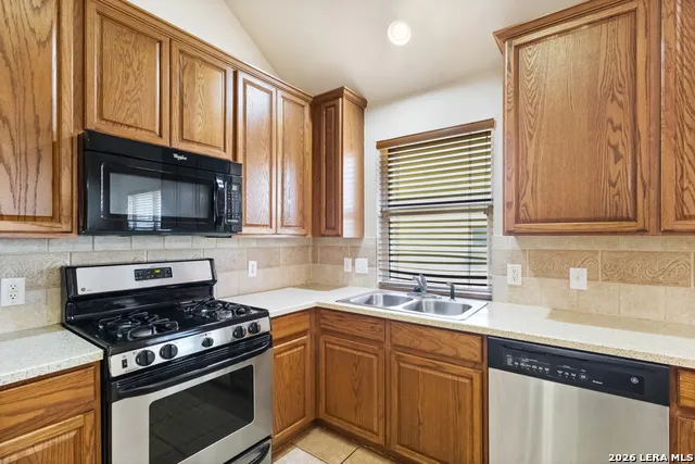 908 RIMROCK TRL Schertz, TX 78154
