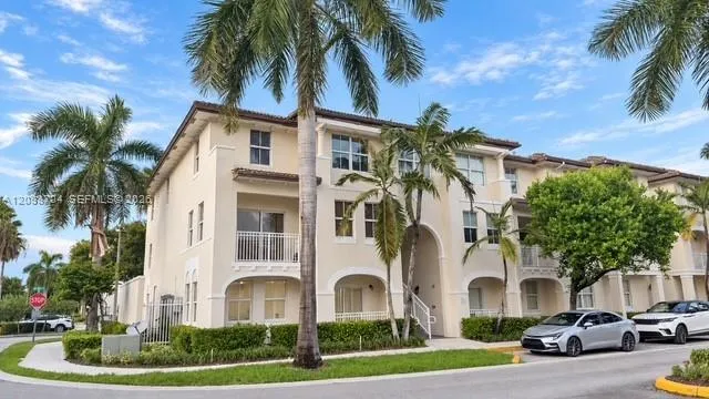 11401 NW 89th St #111 Doral, FL 33178