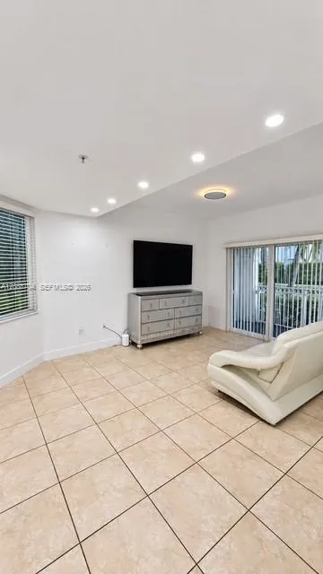 11401 NW 89th St #111 Doral, FL 33178