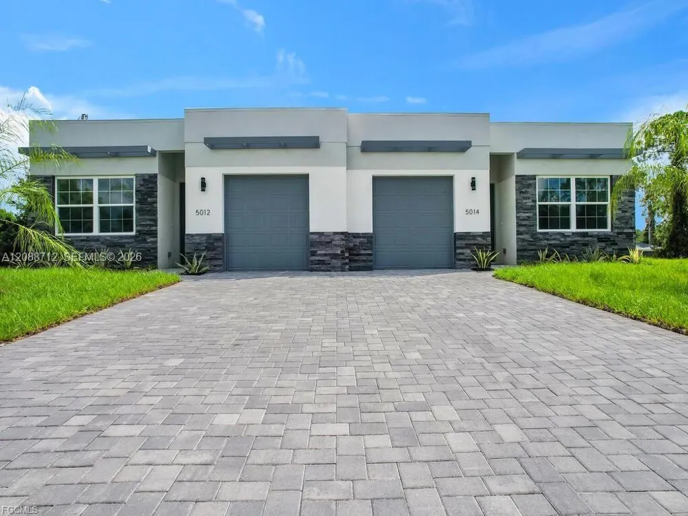 5012 25th ST SW Lehigh Acres, FL 33973