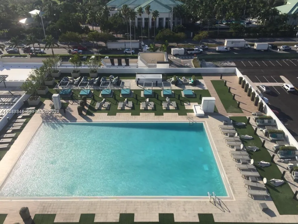 5300 Paseo Blvd #1012 Doral, FL 33166