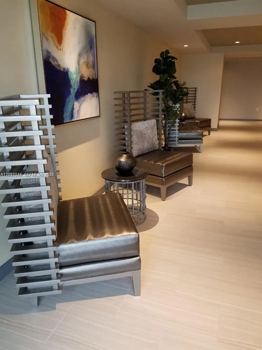 5300 Paseo Blvd #1012 Doral, FL 33166