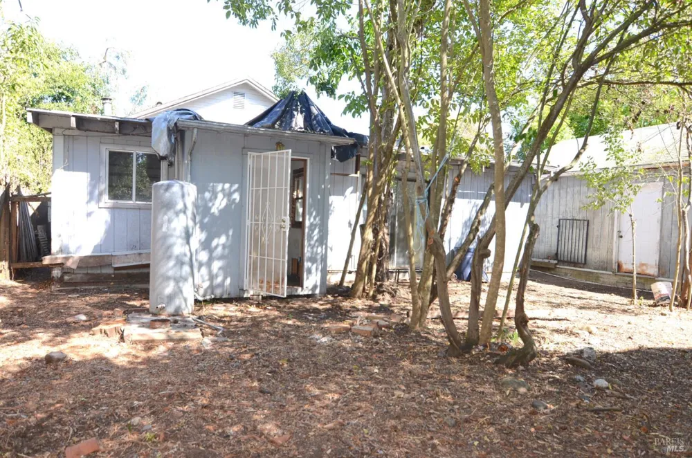 2610 Giffen Avenue Santa Rosa, CA 95407