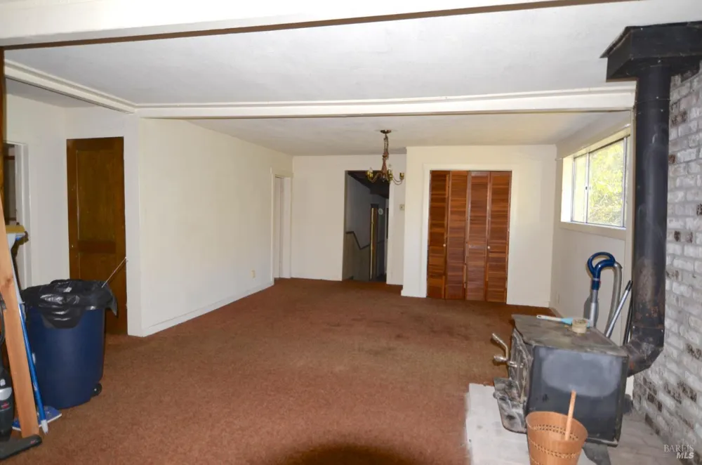 2610 Giffen Avenue Santa Rosa, CA 95407