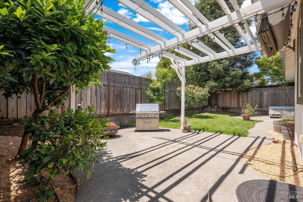 1197 Vintage Greens Drive Windsor, CA 95492