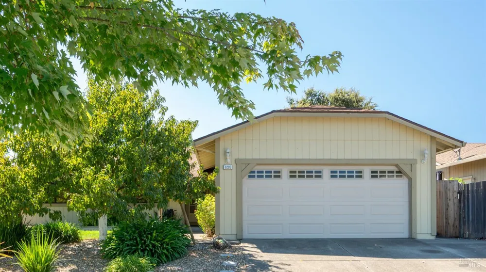 1205 Marble Street Santa Rosa, CA 95407