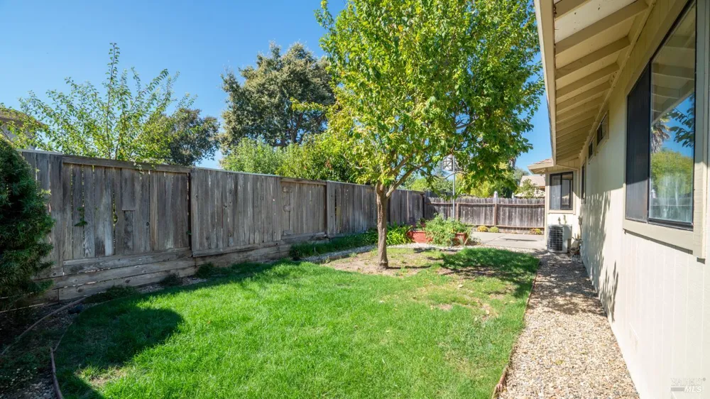 1205 Marble Street Santa Rosa, CA 95407