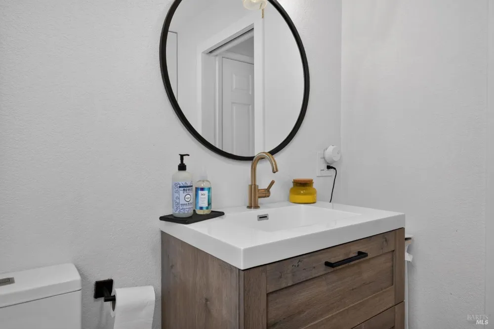7423 Monique Place Rohnert Park, CA 94928