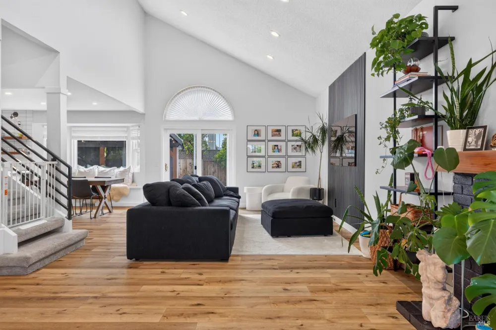 7423 Monique Place Rohnert Park, CA 94928