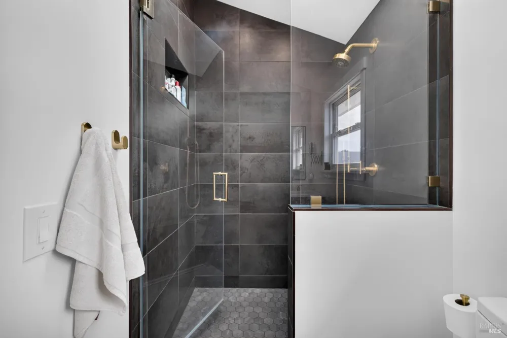 7423 Monique Place Rohnert Park, CA 94928