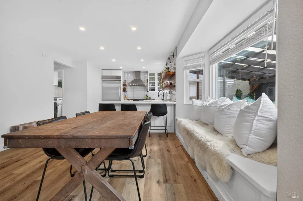 7423 Monique Place Rohnert Park, CA 94928