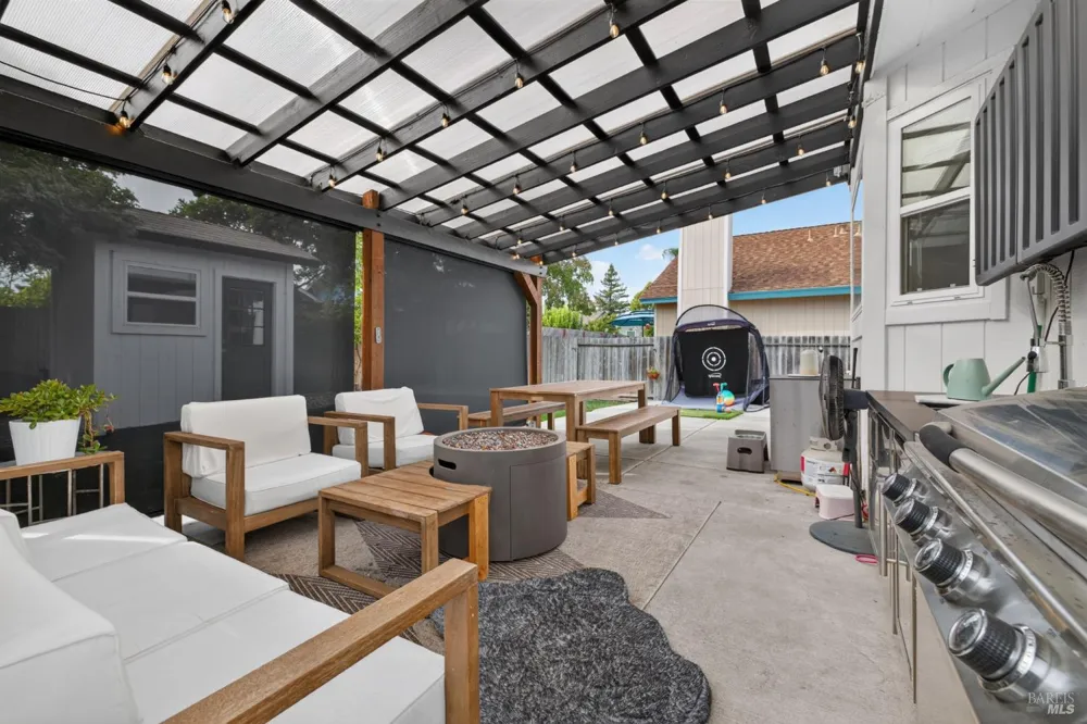 7423 Monique Place Rohnert Park, CA 94928
