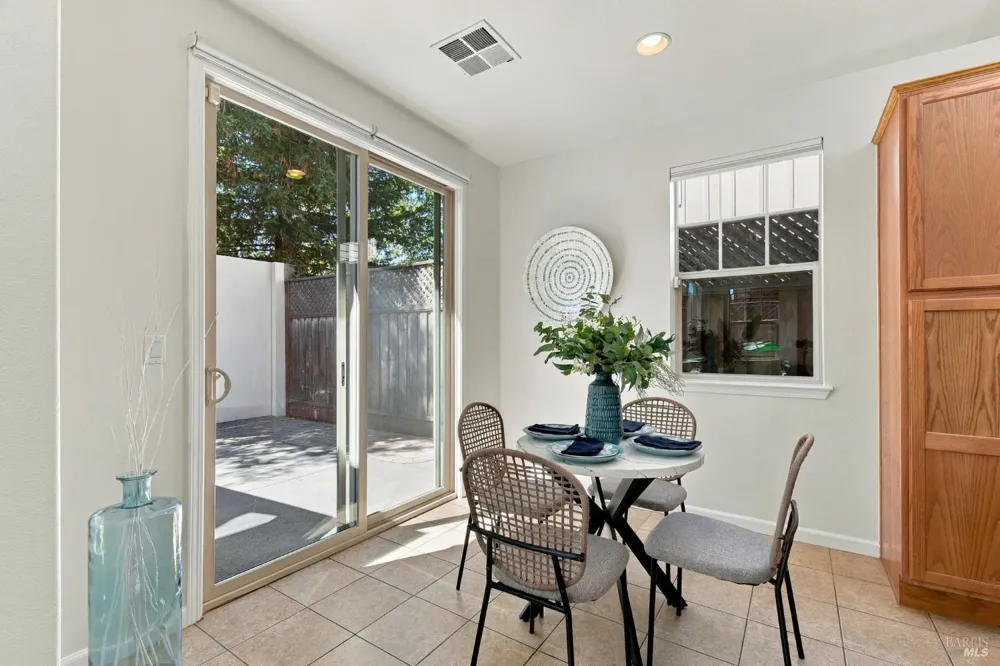 2345 Sophia Drive Santa Rosa, CA 95403