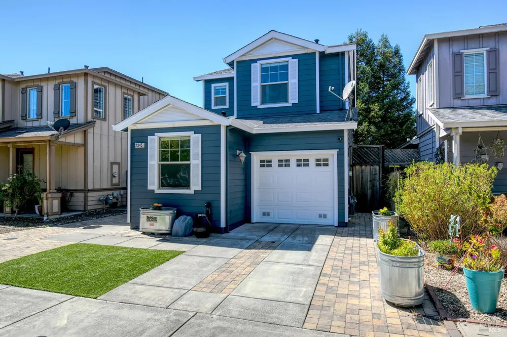 2345 Sophia Drive Santa Rosa, CA 95403