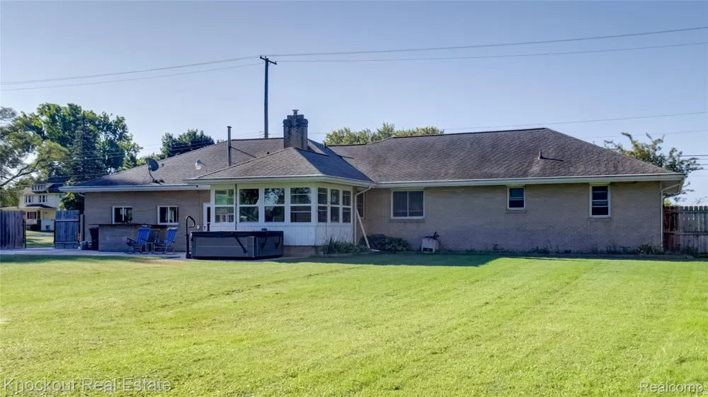 2640 Shattuck Road Saginaw Charter Township, MI 48603