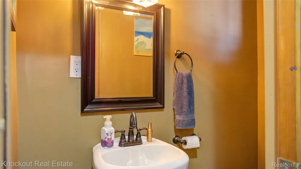 2640 Shattuck Road Saginaw Charter Township, MI 48603