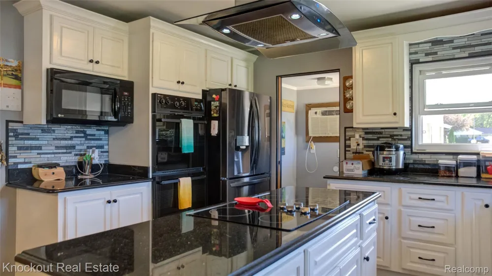 2640 Shattuck Road Saginaw Charter Township, MI 48603