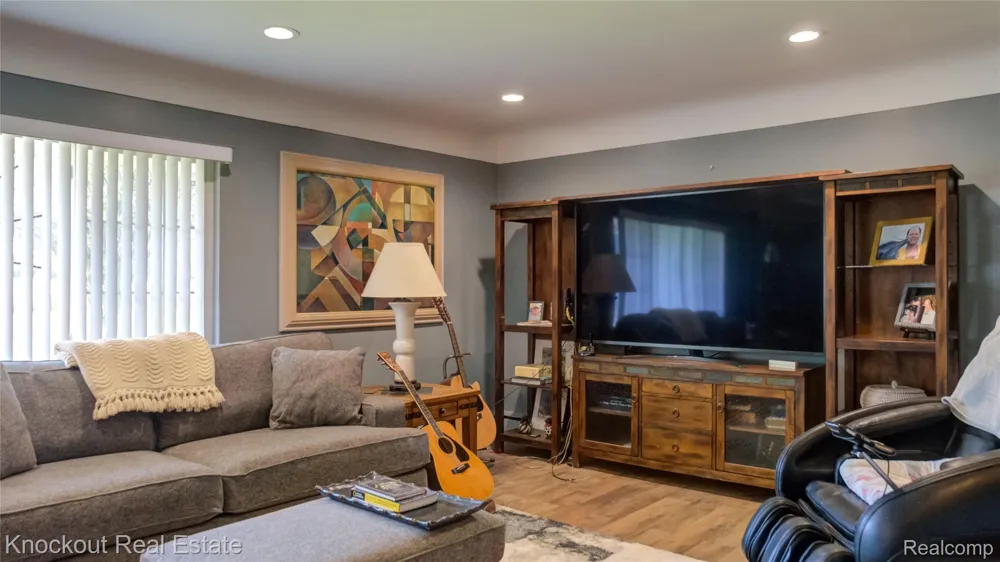 2640 Shattuck Road Saginaw Charter Township, MI 48603