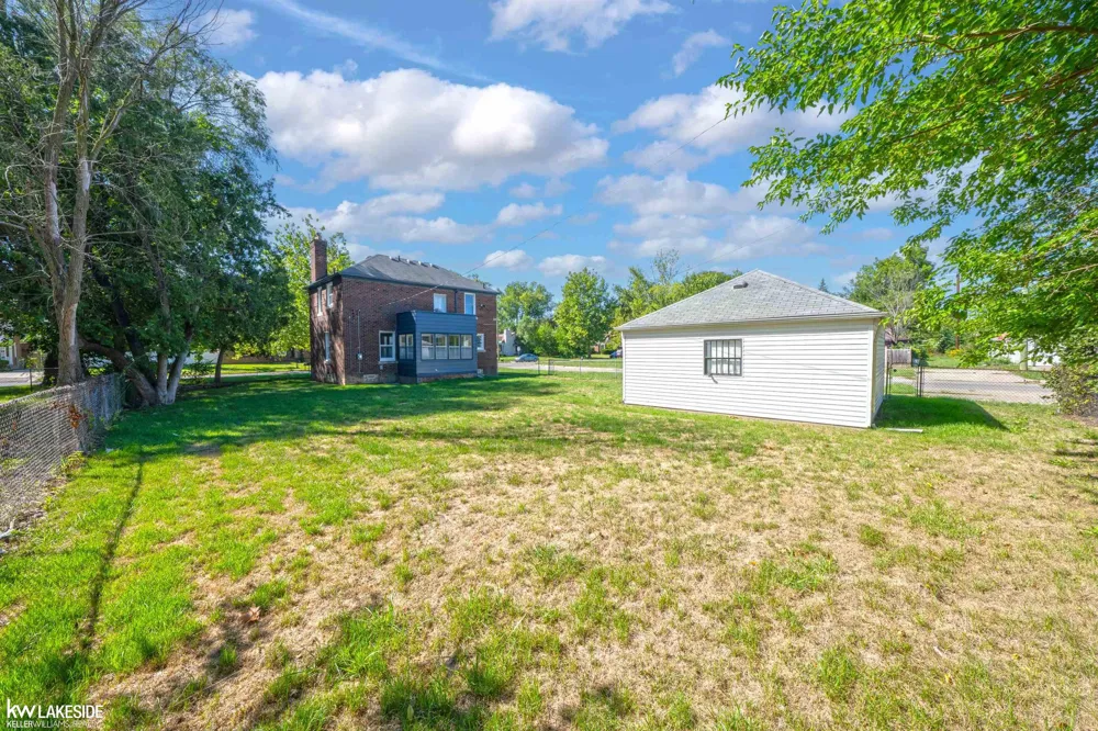 16001 Collingham Drive Detroit City, MI 48205