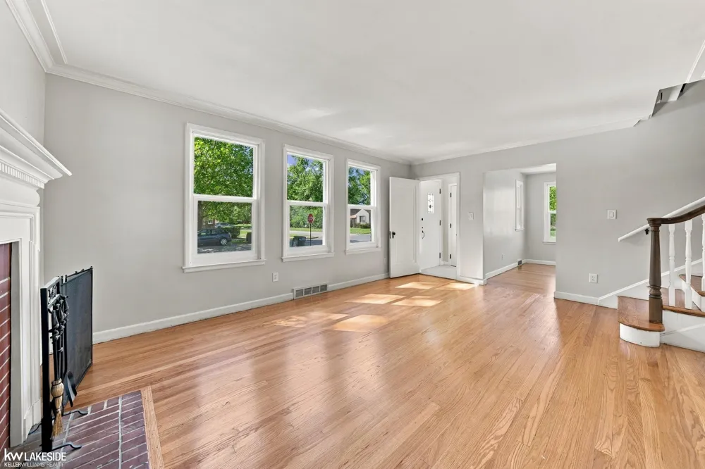 16001 Collingham Drive Detroit City, MI 48205