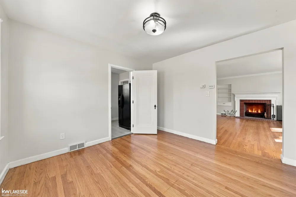 16001 Collingham Drive Detroit City, MI 48205