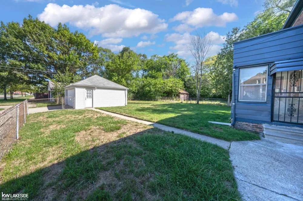 16001 Collingham Drive Detroit City, MI 48205