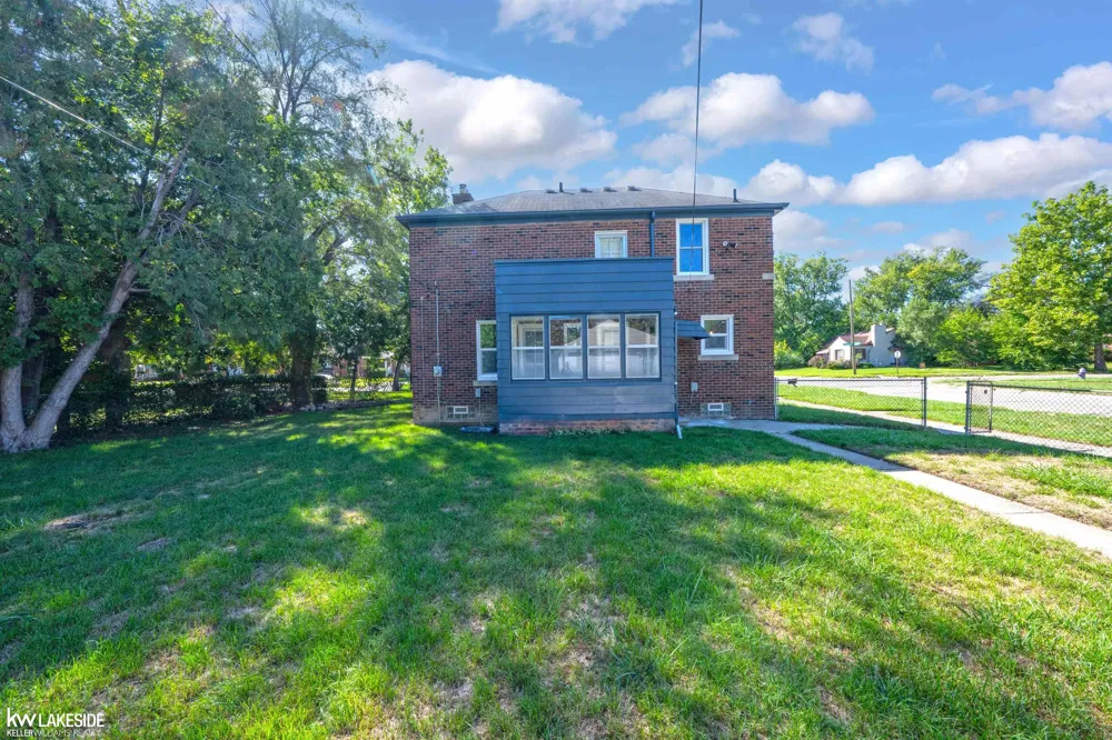 16001 Collingham Drive Detroit City, MI 48205
