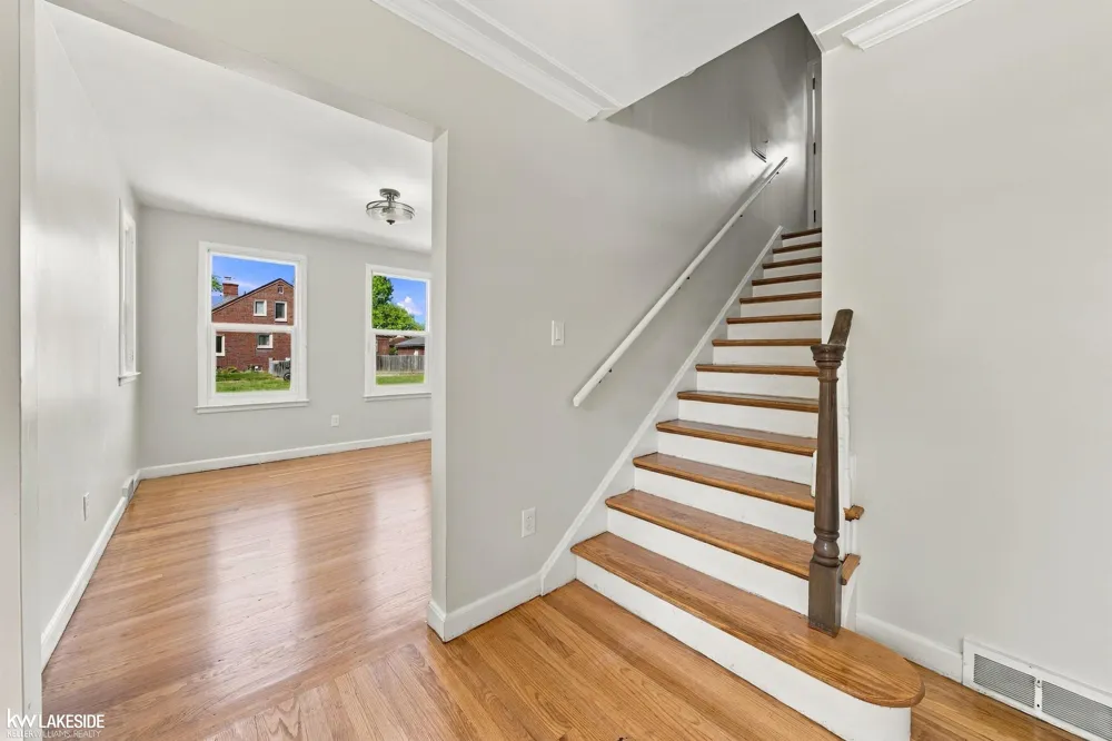 16001 Collingham Drive Detroit City, MI 48205