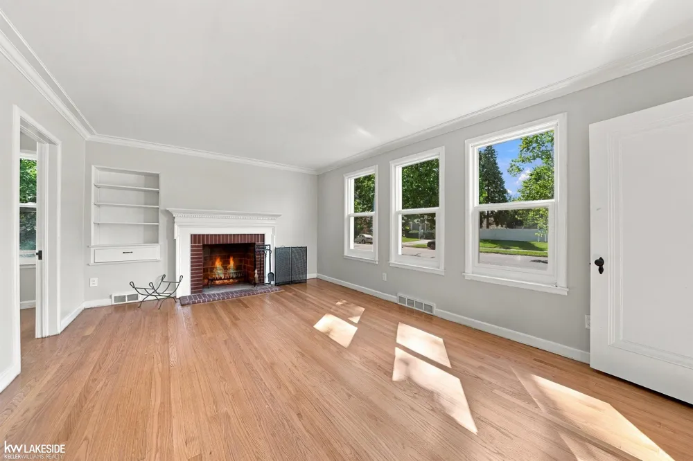 16001 Collingham Drive Detroit City, MI 48205