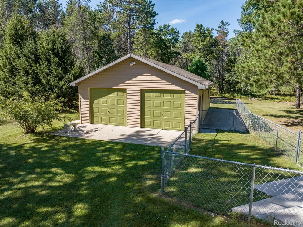 1178 E Hughes Lake Road Big Creek Township, MI 48654
