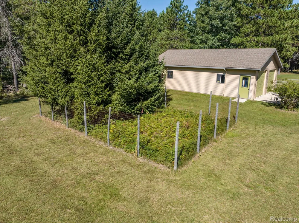 1178 E Hughes Lake Road Big Creek Township, MI 48654