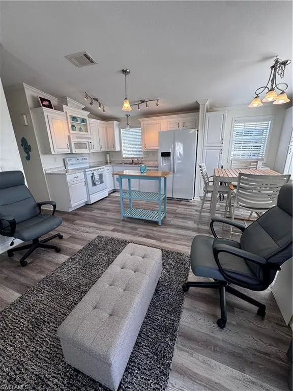 19681 Summerlin Road #405 Fort Myers, FL 33908