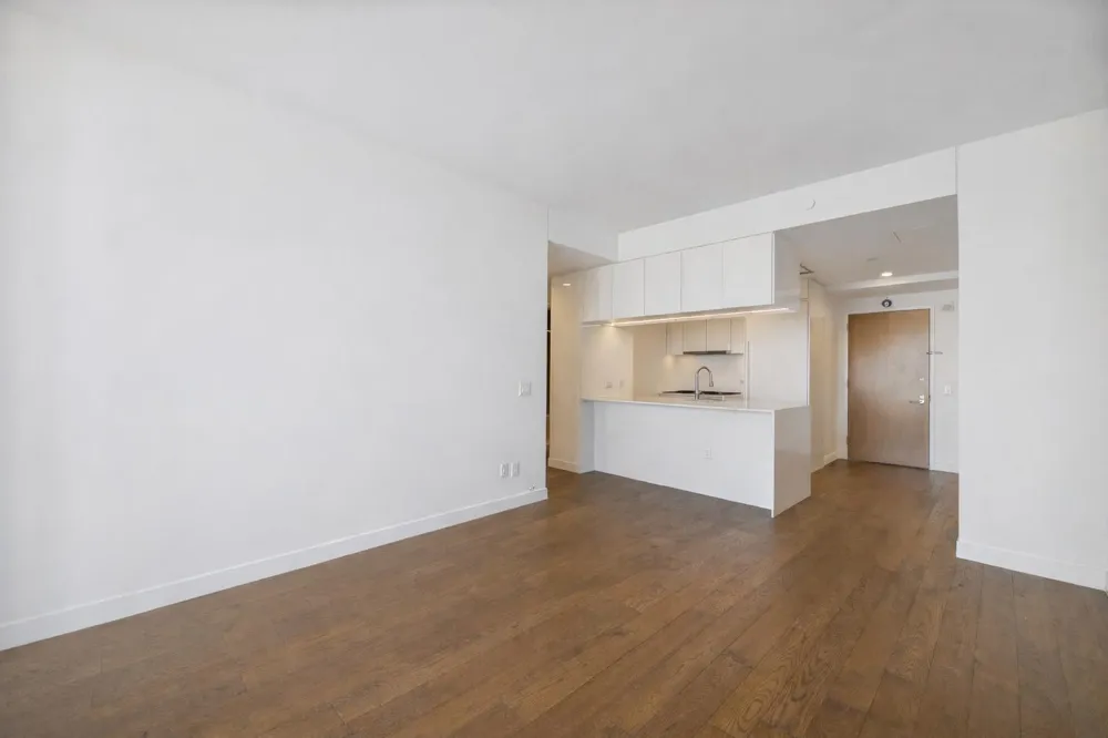 99 HUDSON ST Jersey City, NJ 07302