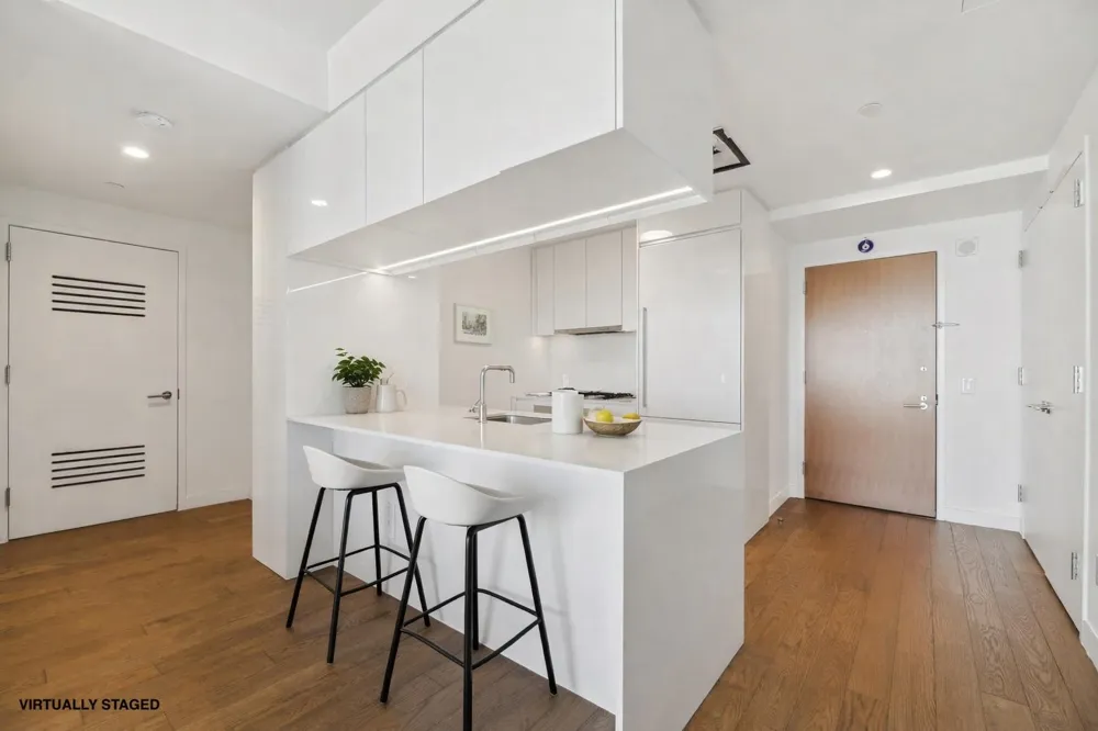 99 HUDSON ST Jersey City, NJ 07302