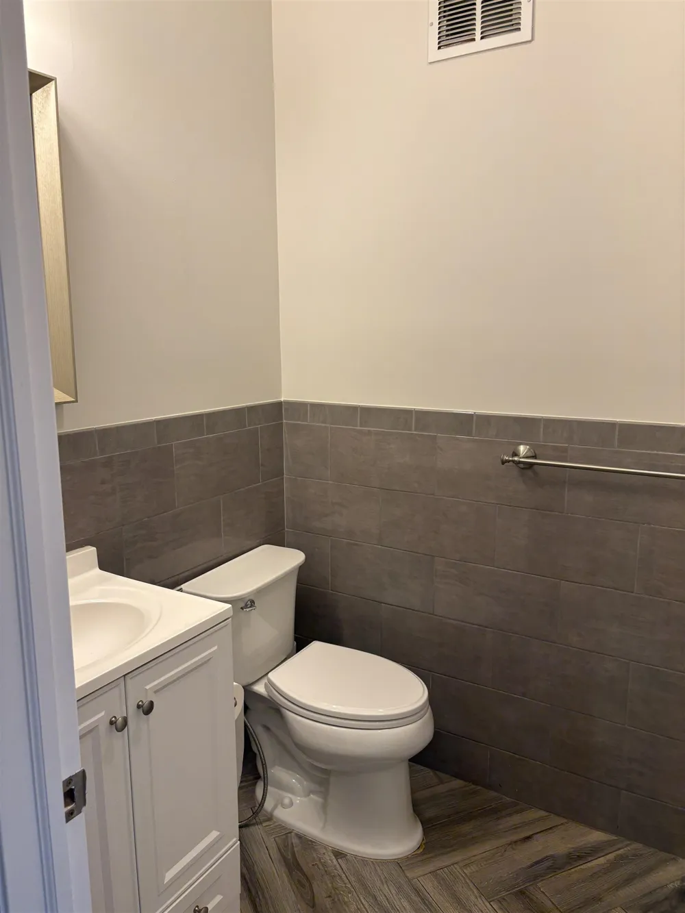 32 SOUTH ST Jersey City, NJ 07307
