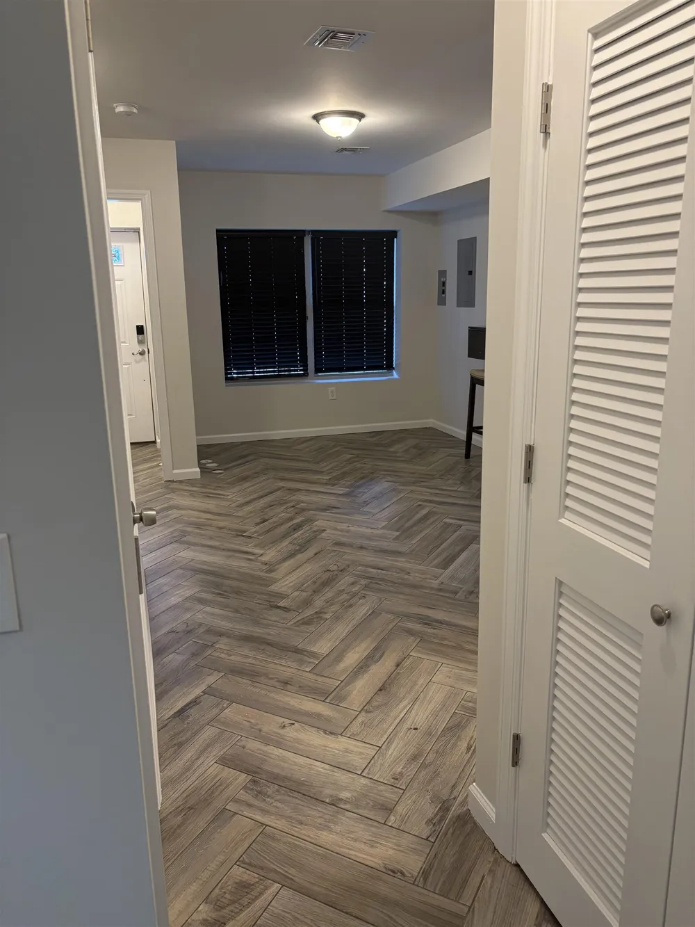 32 SOUTH ST Jersey City, NJ 07307