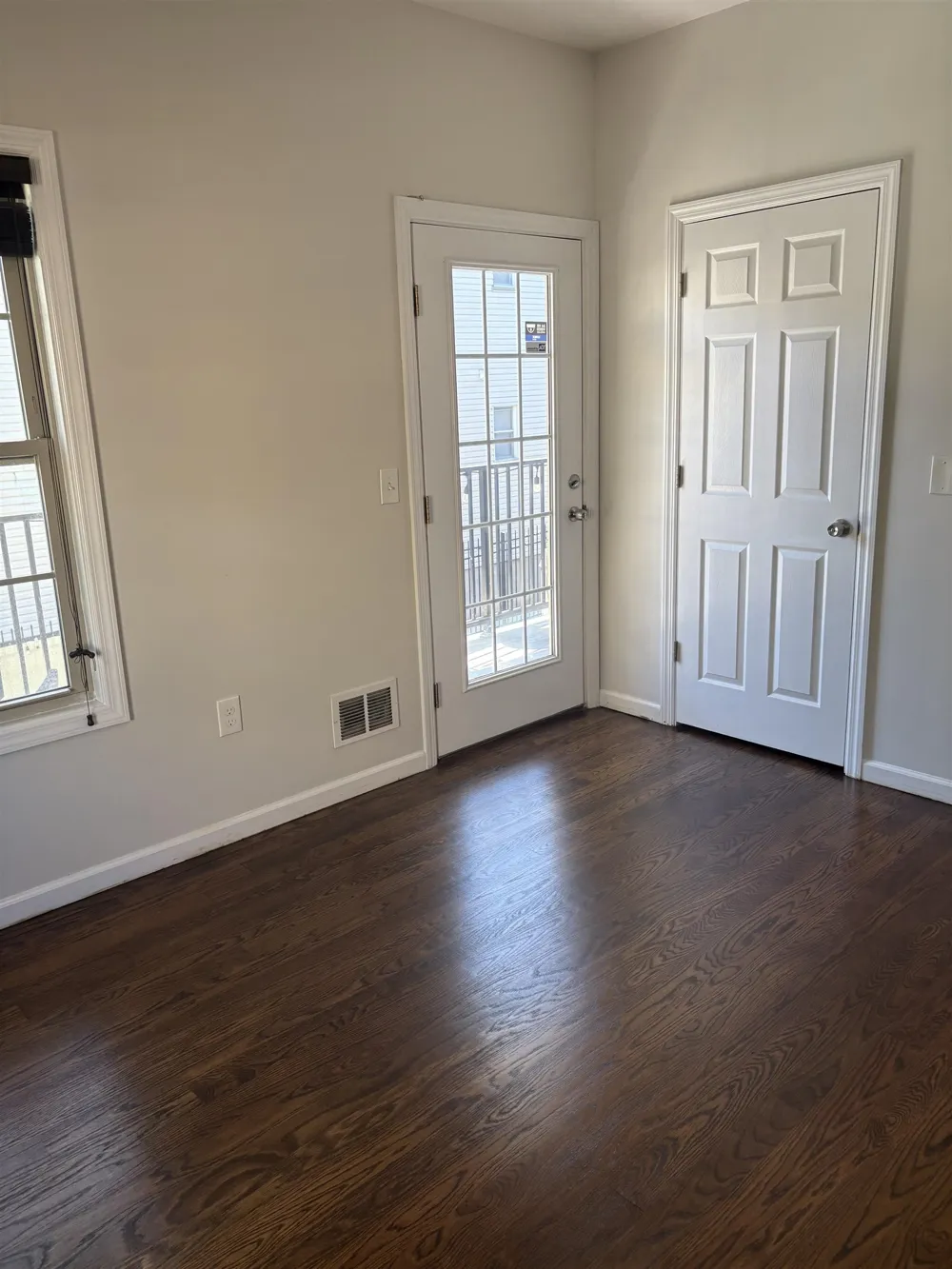32 SOUTH ST Jersey City, NJ 07307
