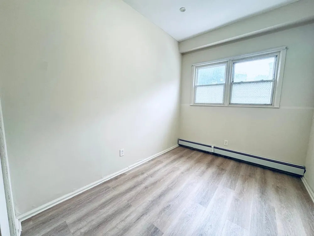 33 ORCHARD ST Jersey City, NJ 07306