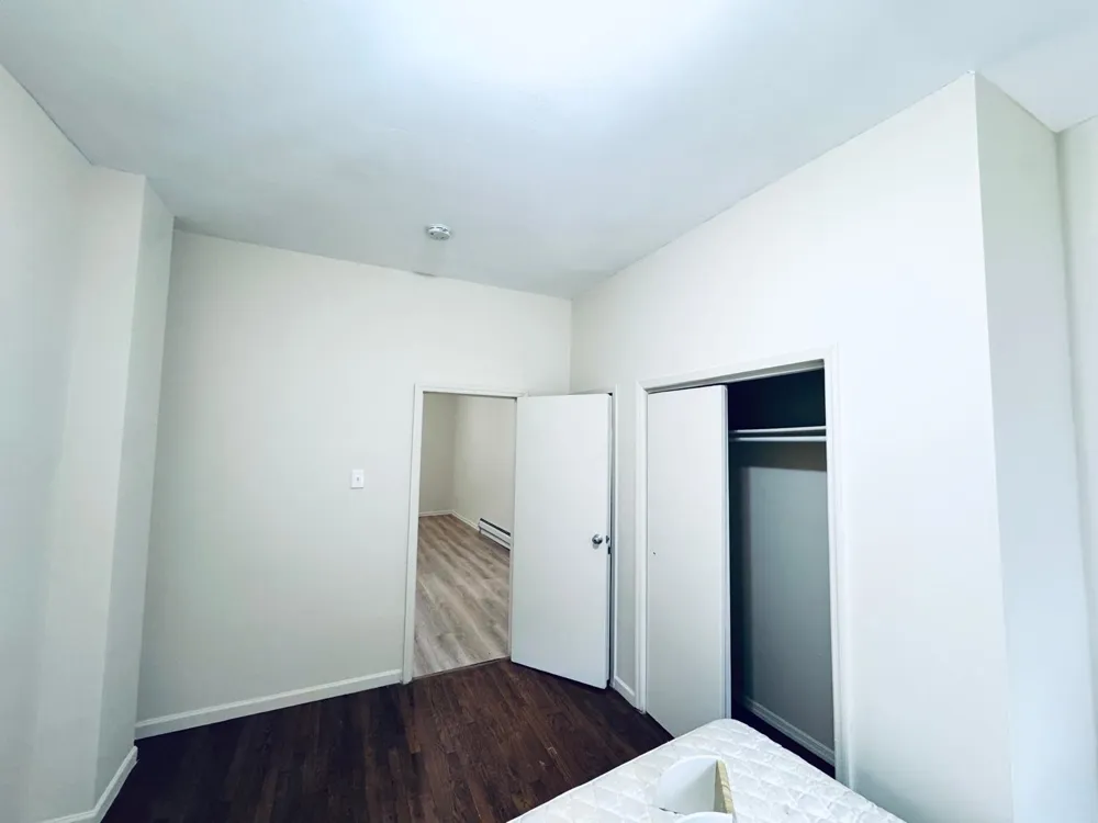 33 ORCHARD ST Jersey City, NJ 07306