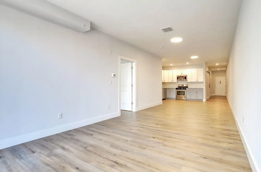 502 BROADWAY Bayonne, NJ 07002